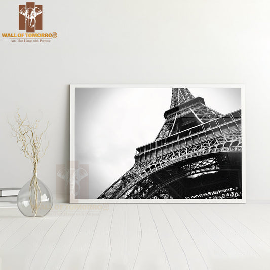 The Beautiful Eiffel Tower in Black and White High Quality Glass Frame Wall Décor