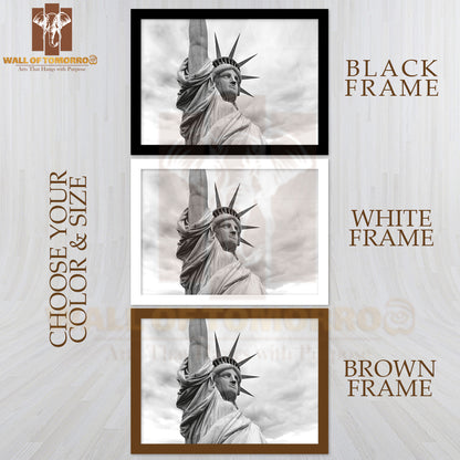 The Statue of Liberty Is Shown in B&W High Quality Glass Frame Wall Décor