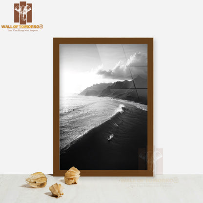 Surfers Symphony B&W High Quality Glass Frame Wall Décor