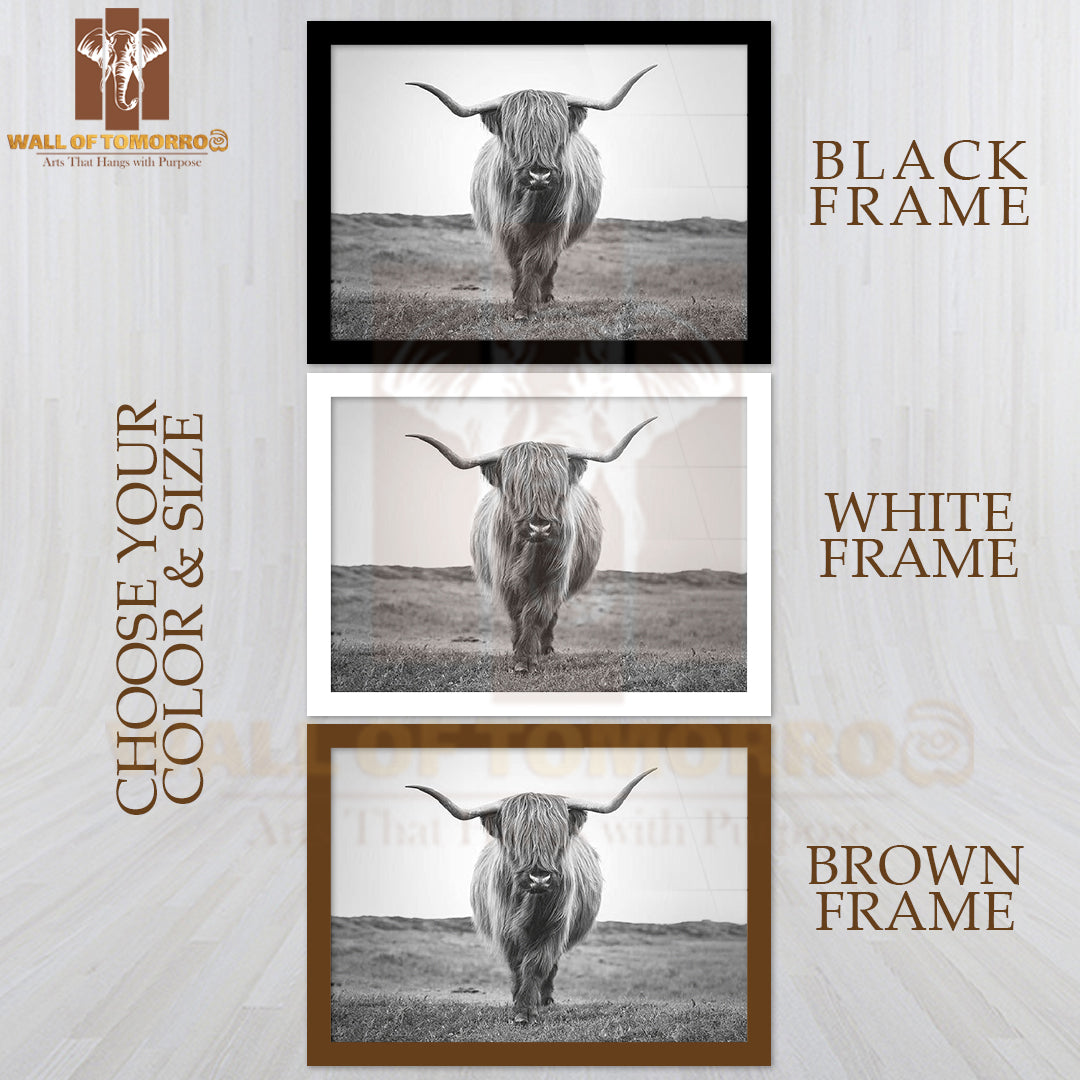 Winter Cow B&W Highland Cow High Quality Glass Frame Wall Décor