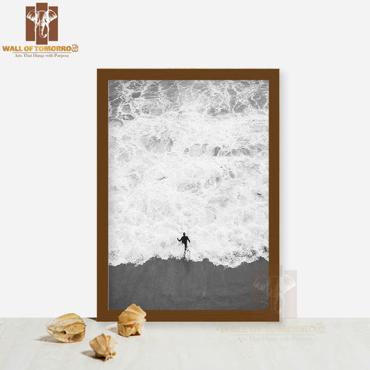 Running Into the Ocean B&W High Quality Glass Frame Wall Décor